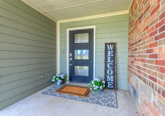 Photo 3 of Single family home for sale at 4550 Whitetail Dr, Guthrie, OK 73044 | MLS# 1245558 | Listing updated on 2026-10-08