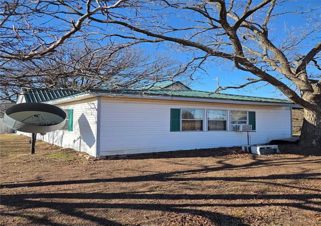 4th image of 359149 E 1000 Rd, Paden, OK 74860 | MLS# 1245563