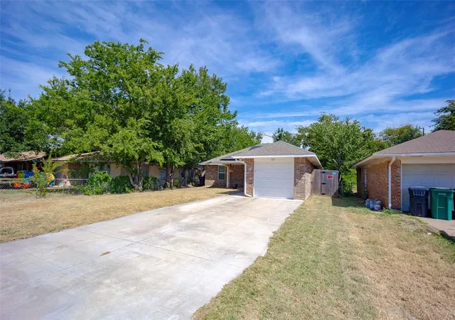 Photo 3 of Single family home for sale at 117 Nw 81st St, Oklahoma City, OK 73114 | MLS# 1245564 | Listing updated on 2026-09-07