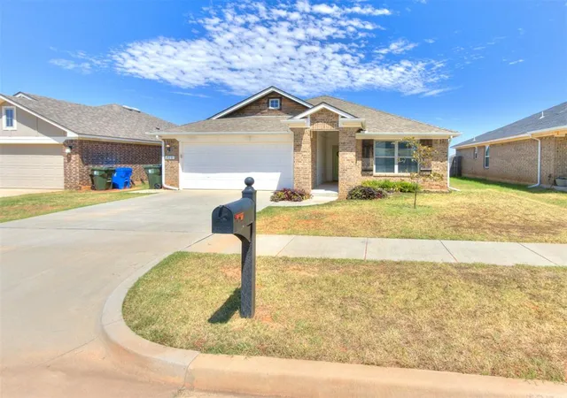2nd image of 713 Blue Fish Ct, Norman, OK 73069 | MLS# 1245566
