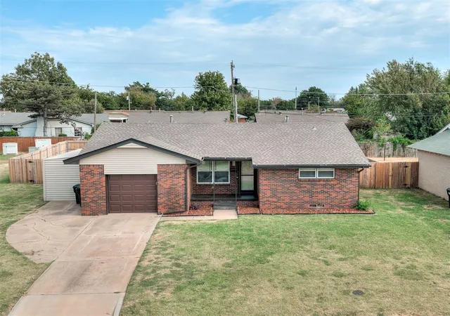 Photo 6 of Sale Pending at 101 NE 5th Street, Moore, OK 73160 | MLS# 1245567 | Listing updated on 2026-10-21