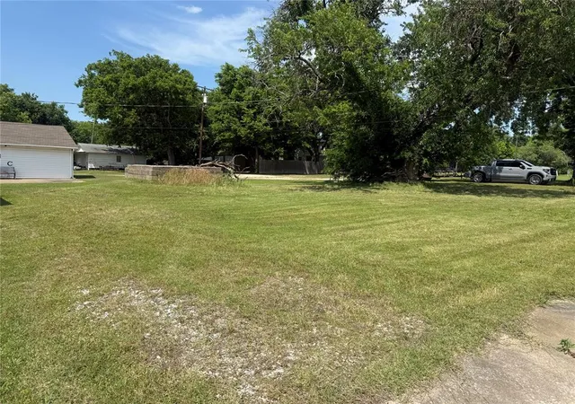 image of 417 W 8th St, Wewoka, OK 74884 | MLS# 1245574