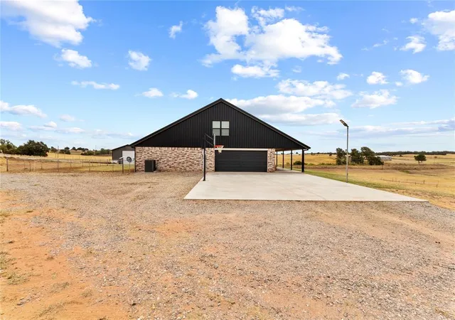 Photo 3 of Single family home for sale at 28182 County Road 1370, Anadarko, OK 73005 | MLS# 1245581 | Listing updated on 2026-08-26