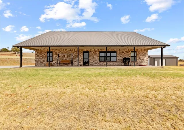 Single family home for sale at 28182 County Road 1370, Anadarko, OK 73005 | MLS# 1245581