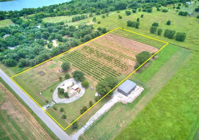 Photo 3 of Single family home for sale at 6745 N Gregory Rd, Yukon, OK 73099 | MLS# 1245596 | Listing updated on 2026-08-22