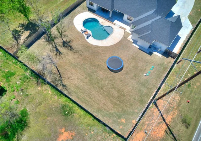 Photo 4 of Single family home for sale at 1530 Shaylee Ln, Choctaw, OK 73020 | MLS# 1245602 | Listing updated on 2026-09-21