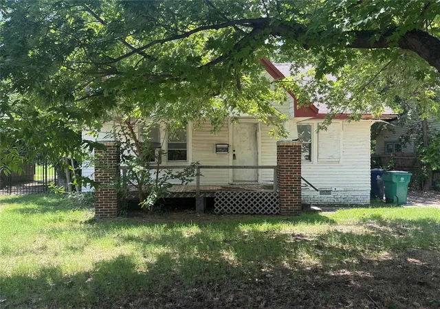 1st image of 2520 Nw 15th St, Oklahoma City, OK 73107 | MLS# 1245603
