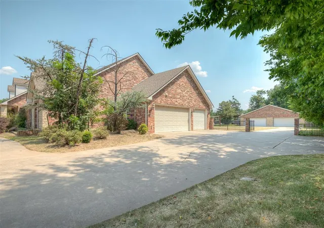 Photo 2 of Single family home for sale at 4014 Nw 48th Street, Oklahoma City, OK 73112 | MLS# 1245608 | Listing updated on 2026-09-01
