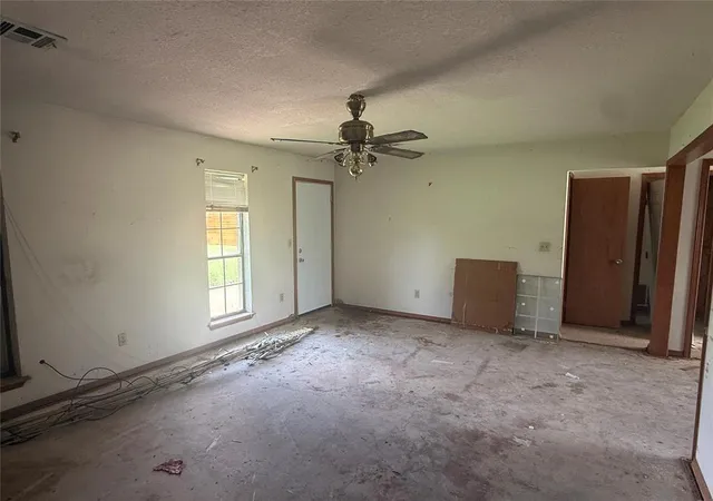 Photo 3 of Single family home for sale at 513 N Missouri Ave, Oklahoma City, OK 73117 | MLS# 1245613 | Listing updated on 2026-08-22