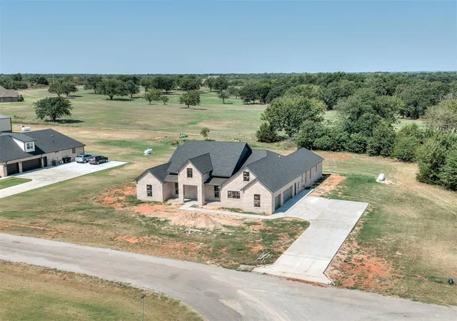 Photo 3 of Sale Pending at 23165 Oak Lawn Ave, Washington, OK 73093 | MLS# 1245614 | Listing updated on 2026-09-28