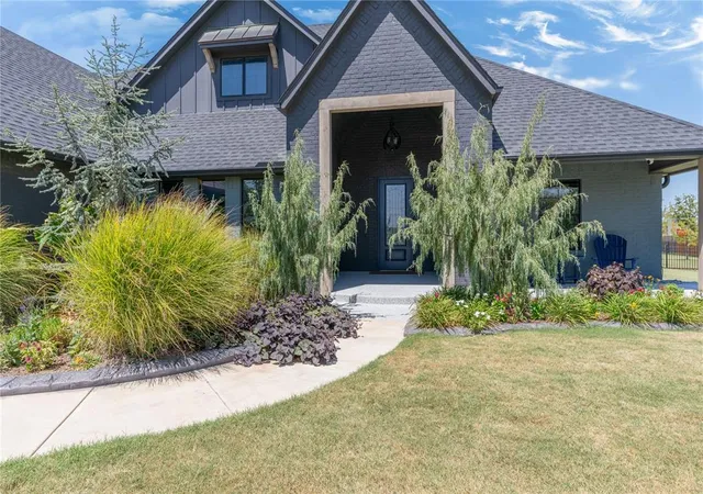Photo 3 of Single family home for sale at 4505 Se 39th St, Moore, OK 73165 | MLS# 1245623 | Listing updated on 2026-09-16