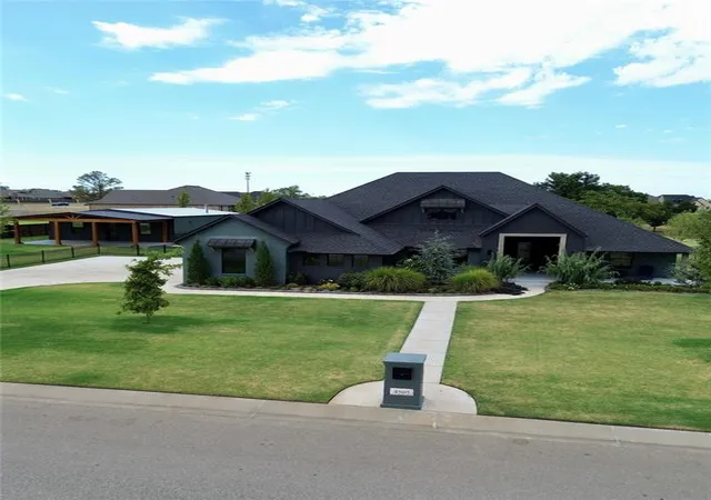 2nd image of 4505 Se 39th St, Moore, OK 73165 | MLS# 1245623