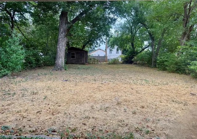 10th image of 812 W Colorado Ave, Chickasha, OK 73018 | MLS# 1245627