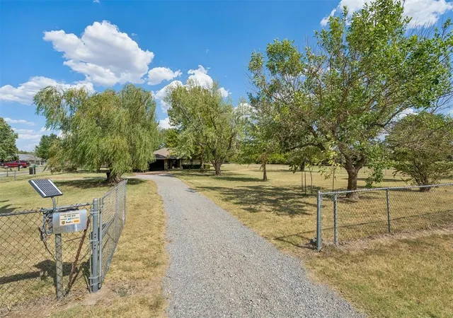 Photo 3 of Sale Pending at 931 County St 2910, Tuttle, OK 73089 | MLS# 1245628 | Listing updated on 2026-08-27