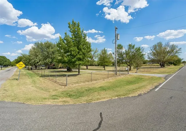 Photo 3 of Sale Pending at 931 County St 2910, Tuttle, OK 73089 | MLS# 1245628 | Listing updated on 2026-08-27
