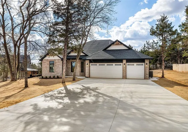 4th image of 2415 Black Jack Wy, Blanchard, OK 73010 | MLS# 1245635