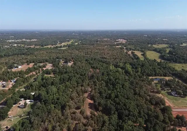 2nd image of 21700 Martin Tract 2 Rd, Harrah, OK 73045 | MLS# 1245638