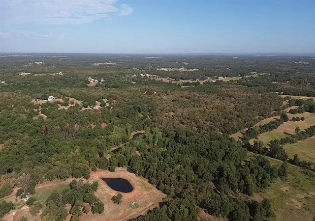 4th image of 21700 Martin Tract 2 Rd, Harrah, OK 73045 | MLS# 1245638