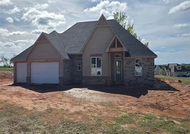Photo 3 of Single family home for sale at 2437 Wolf Creek Bnd, Blanchard, OK 73010 | MLS# 1245648 | Listing updated on 2026-10-19