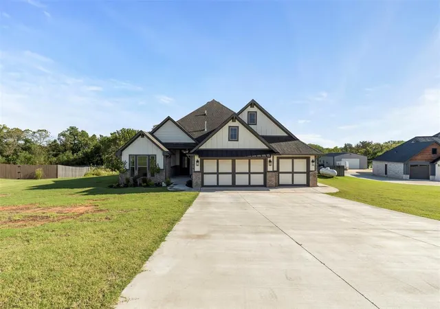 Photo 3 of Single family home for sale at 1093 Wild Rye Ct, Blanchard, OK 73010 | MLS# 1245652 | Listing updated on 2026-10-06