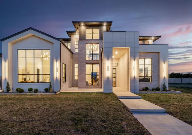 Photo 3 of Single family home for sale at 2600 Majestic Wy, Yukon, OK 73099 | MLS# 1245653 | Listing updated on 2026-09-18