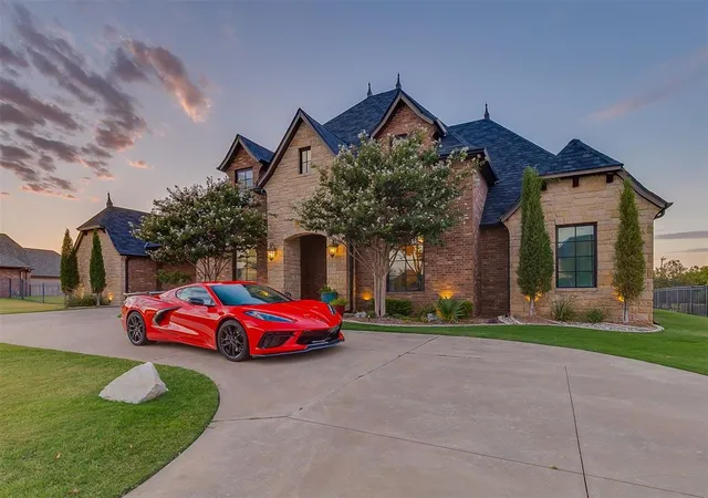 Photo 2 of Single family home for sale at 4213 Paloma Cir, Edmond, OK 73012 | MLS# 1245658 | Listing updated on 2026-08-31