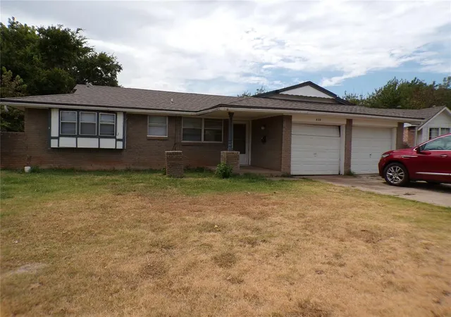 1st image of 820 Nw 16th St, Oklahoma City, OK 73160 | MLS# 1245659