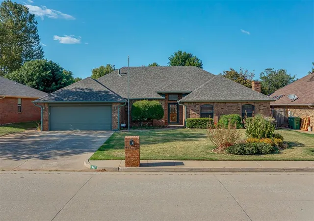 1st image of 141 E Olympic Dr, Yukon, OK 73099 | MLS# 1245660