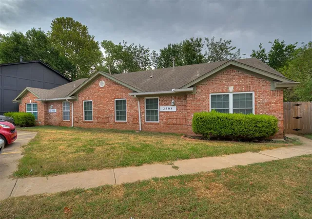 1st image of 2308 Heatherfield Ln, Norman, OK 73071 | MLS# 1245665