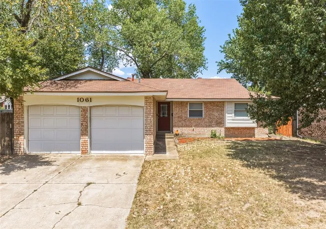 Photo 1 of Sale Pending at 1061 W Main St, Moore, OK 73160 | MLS# 1245692 | Listing updated on 2026-09-06