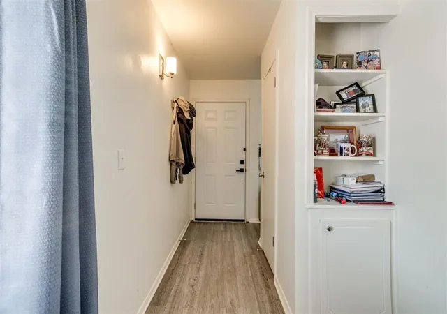 Listing Photo 5 - Condo for sale in building located at 6732 N Meridian Ave, Oklahoma, OK 73116 - Unit #D
