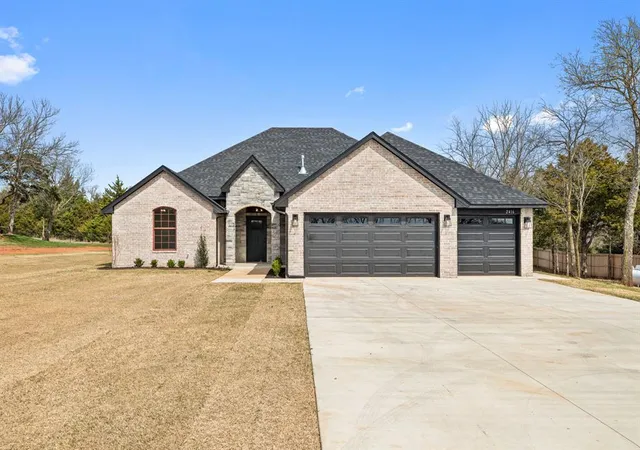 3rd image of 2416 County Road 1240, Blanchard, OK 73010 | MLS# 1245708