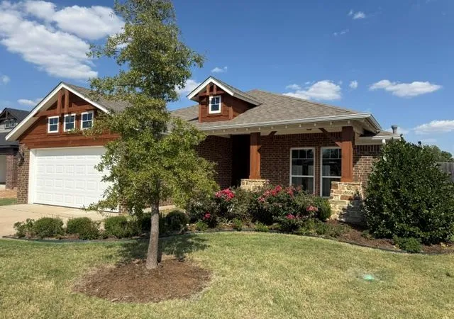 Photo 1 of Sale Pending at 428 Compass Dr, Yukon, OK 73099 | MLS# 1245719 | Listing updated on 2026-09-25
