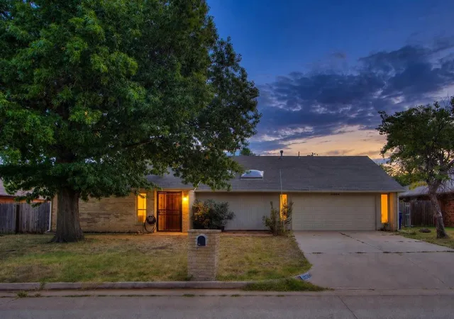 1st image of 10204 Glendover Ave, Oklahoma City, OK 73162 | MLS# 1245728