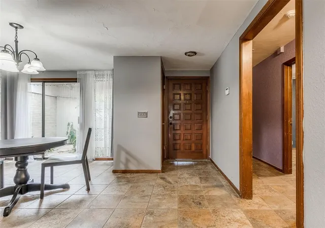 Photo 4 of Single family home for sale at 10204 Glendover Ave, Oklahoma City, OK 73162 | MLS# 1245728 | Listing updated on 2026-10-08