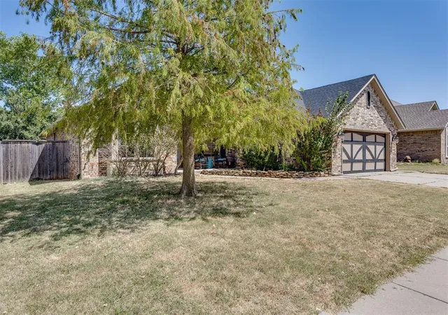 Photo 2 of Single family home for sale at 16808 Ventana Blvd, Edmond, OK 73012 | MLS# 1245741 | Listing updated on 2026-08-26