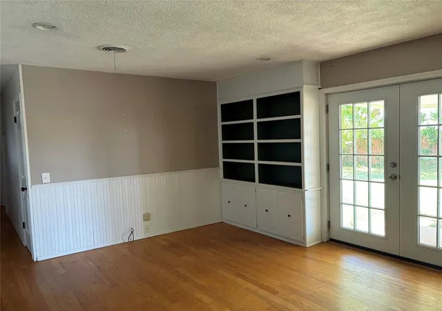 Photo 3 of Single family home for sale at 1023 N Madison Ave, Blanchard, OK 73010 | MLS# 1245753 | Listing updated on 2026-08-23