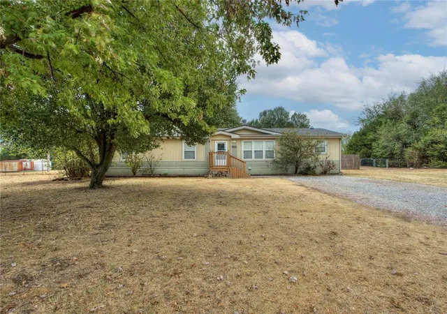 Photo 2 of Single family home for sale at 12408 Sw 28th Street, Yukon, OK 73099 | MLS# 1245770 | Listing updated on 2026-09-22
