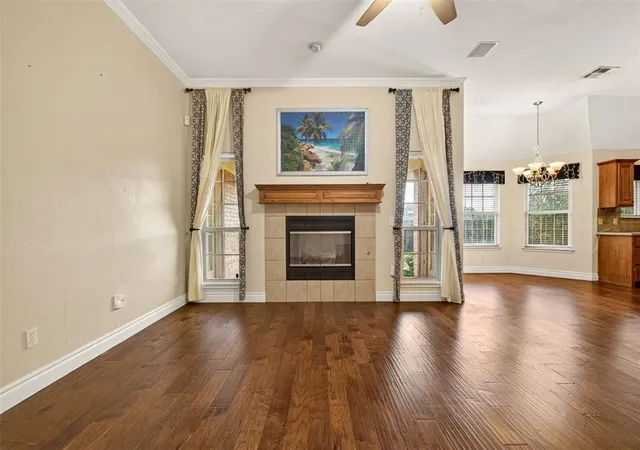 3rd image of 1721 Fawn Valley Ln, Edmond, OK 73003 | MLS# 1245794
