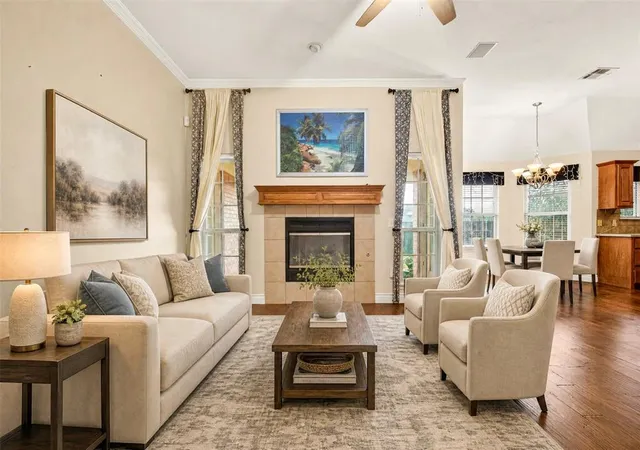 4th image of 1721 Fawn Valley Ln, Edmond, OK 73003 | MLS# 1245794