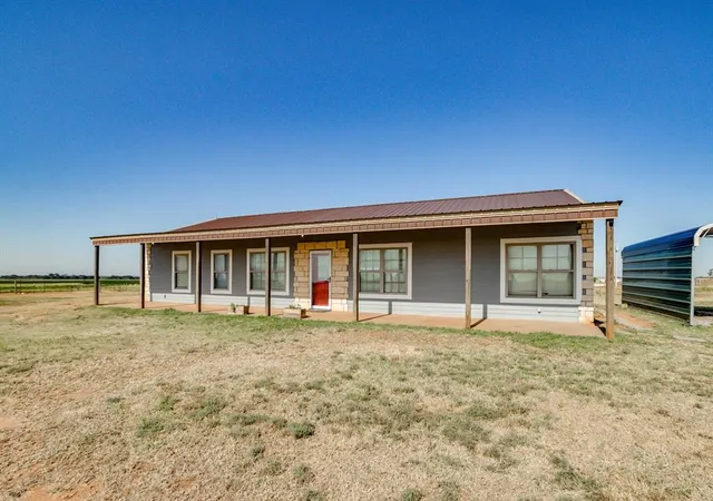 Photo 1 of Single family home for sale at 2406 S Logan Rd, Lahoma, OK 73754 | MLS# 1245795 | Listing updated on 2026-08-26