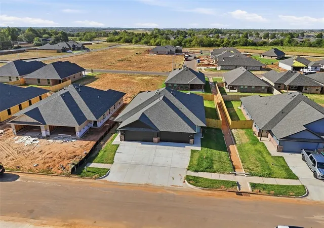 Photo 3 of Multi family home for sale at 1713 S Short Cove Dr, Yukon, OK 73099 | MLS# 1245805 | Listing updated on 2026-08-26