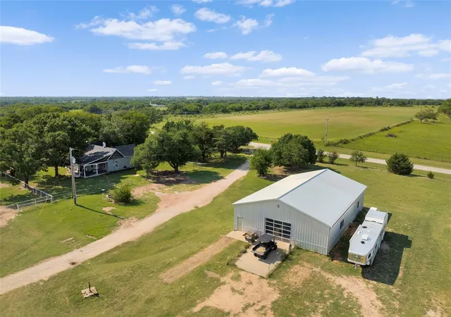 1st image of 14750 Box Rd, Lexington, OK 73051 | MLS# 1245810