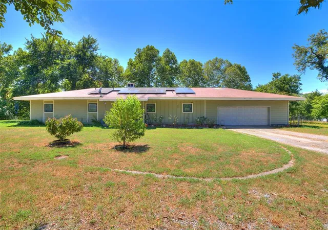 Photo 1 of Single family home for sale at 82 Buck Creek Trl, Bartlesville, OK 74003 | MLS# 1245822 | Listing updated on 2026-08-27