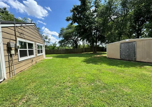27th image of 2411 N Clarke St, Choctaw, OK 73020 | MLS# 1245836