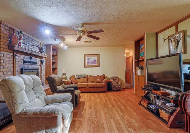 Photo 4 of Single family home for sale at 201 N 72Nd St, Noble, OK 73068 | MLS# 1245842 | Listing updated on 2026-08-26