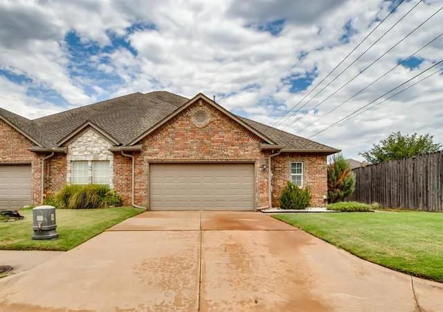 1st image of 1601 Laurel Pl, Edmond, OK 73003 | MLS# 1245859
