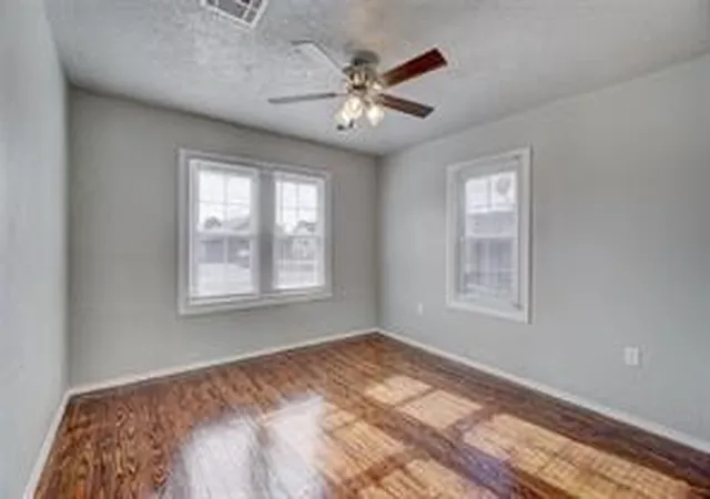 Photo 3 of Single family home for sale at 537 Sw 45Th St, Oklahoma City, OK 73109 | MLS# 1245861 | Listing updated on 2026-08-26