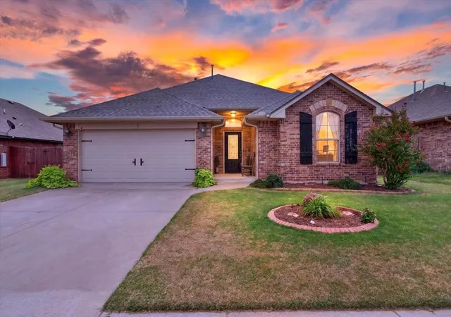 2nd image of 11128 Sw 39th Ct, Mustang, OK 73064 | MLS# 1245864