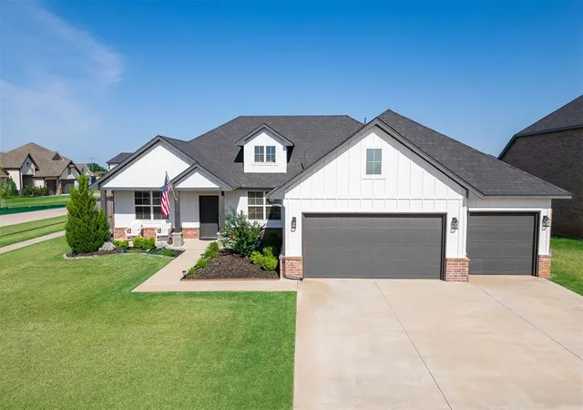 1st image of 1514 Pineridge Cir, Piedmont, OK 73078 | MLS# 1245869